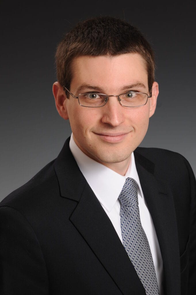 Kimon Bekelis – A Physician and Scientist Who Urges Greek Colleagues to Give Back Through THI